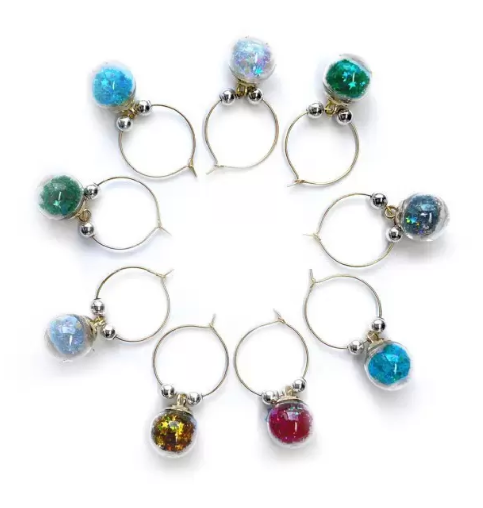 Taurių dekoracijos
